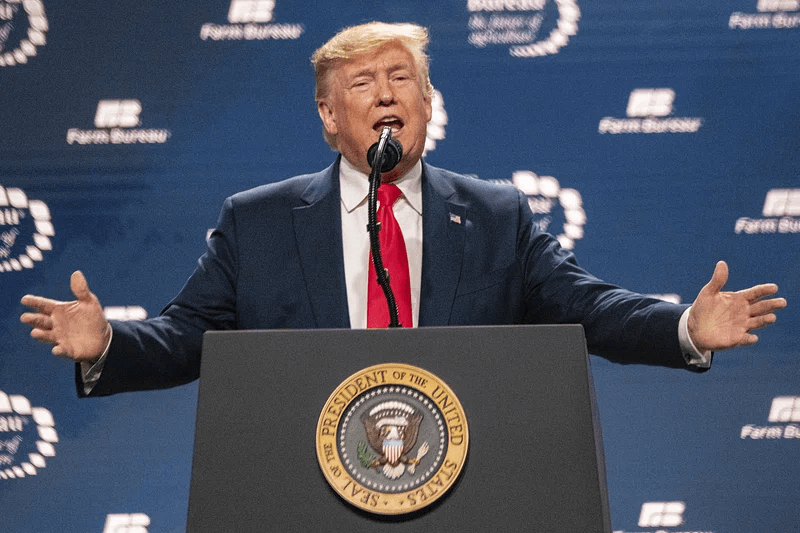 Eleição de Trump pode fazer dólar subir ainda mais, afetar exportações e investimentos no Brasil, diz economista